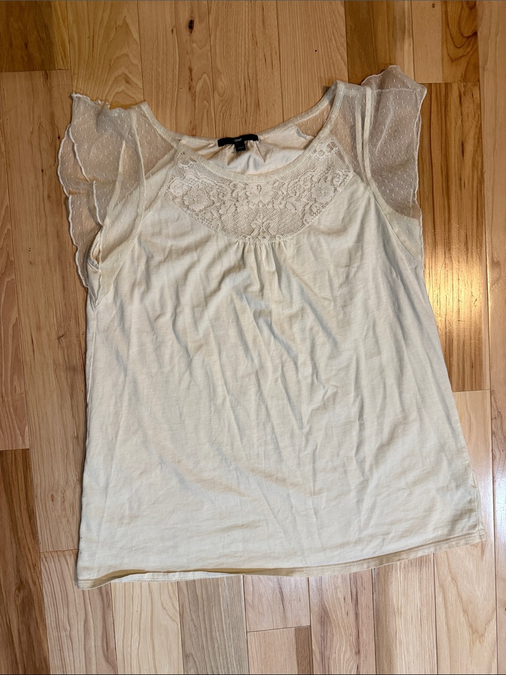 GAP Cream Lace Yoke Short Sleeve Top